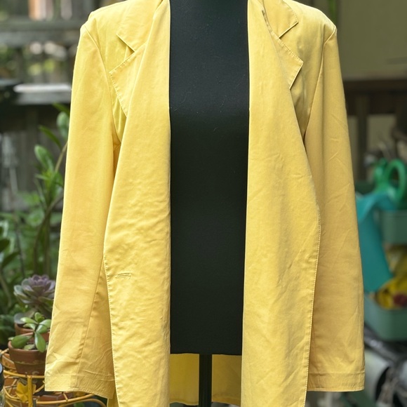 Howard Wolf Silky Yellow Jacket - Picture 4 of 6